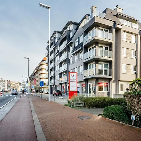 Aime 303 Apartment *